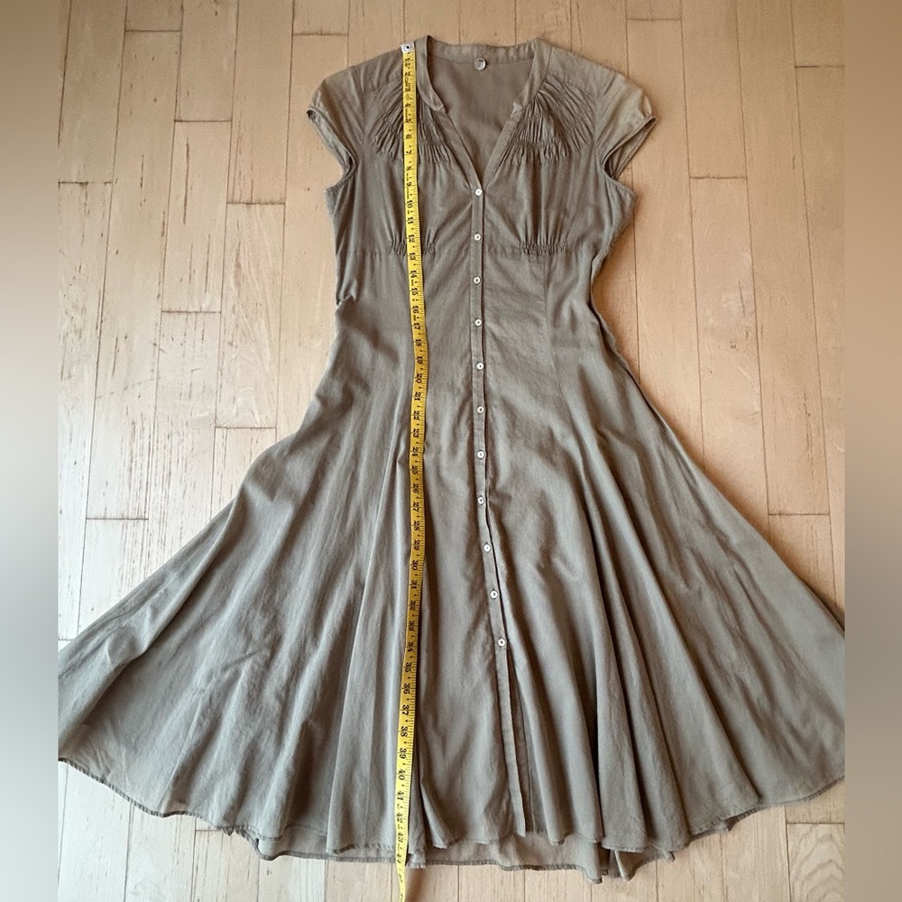 Margaret O’Leary 100% Cotton Button Down Smocked Midi Dress in Beige Size Small - Picture 10 of 16